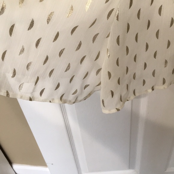 Flowing gold and cream romper NYE New Year’s Eve outfit - Picture 4 of 7